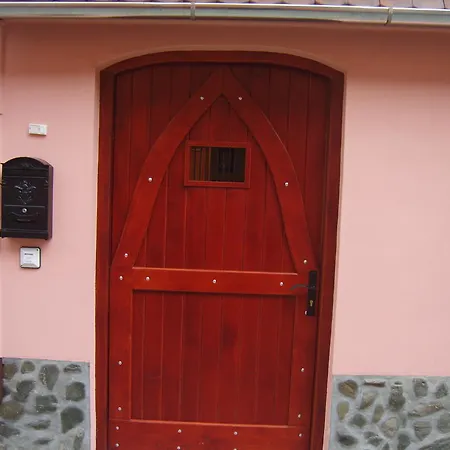 Guest house Pensiunea Podul Minciunilor
