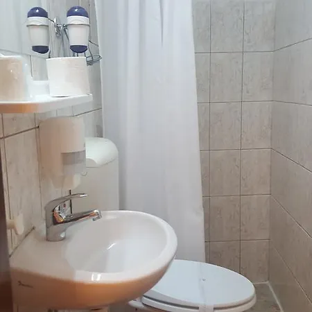 Pensiunea Podul Minciunilor